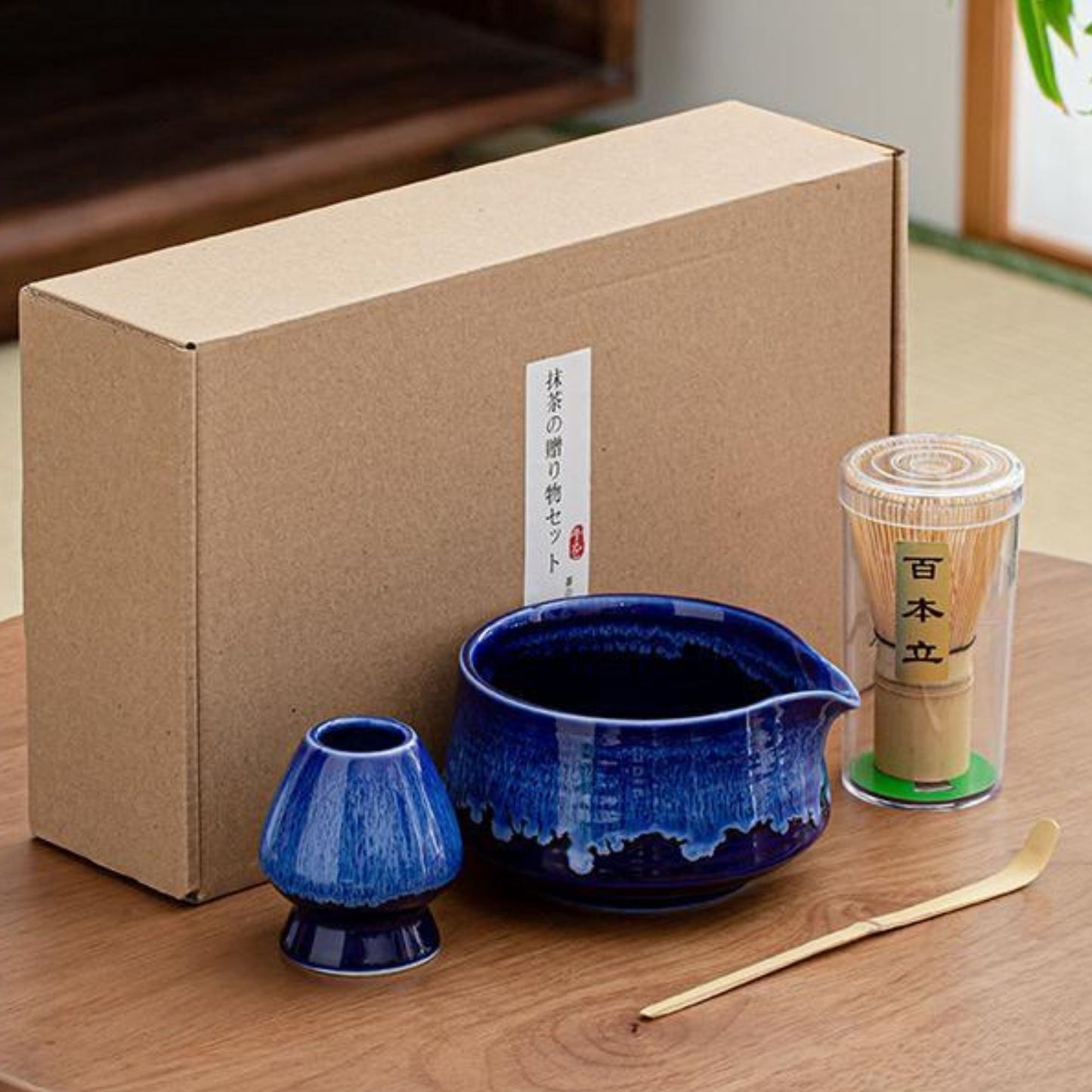 Japanisches traditionelles Matcha Starter Set – Basic Edition | Matcha Schale aus Keramik mit Bambusbesen, Besenhalter & Bambuslöffel