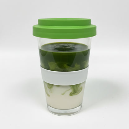 Swiss made Matcha 2 go Glas-Becher mit 50g ceremonial Matcha Pulver aus Kagoshima Japan