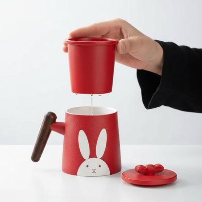 Keramik Teetasse mit Holzgriff | 360 ml Hasen-Design Becher | mit Keramik Teesieb & Deckel
