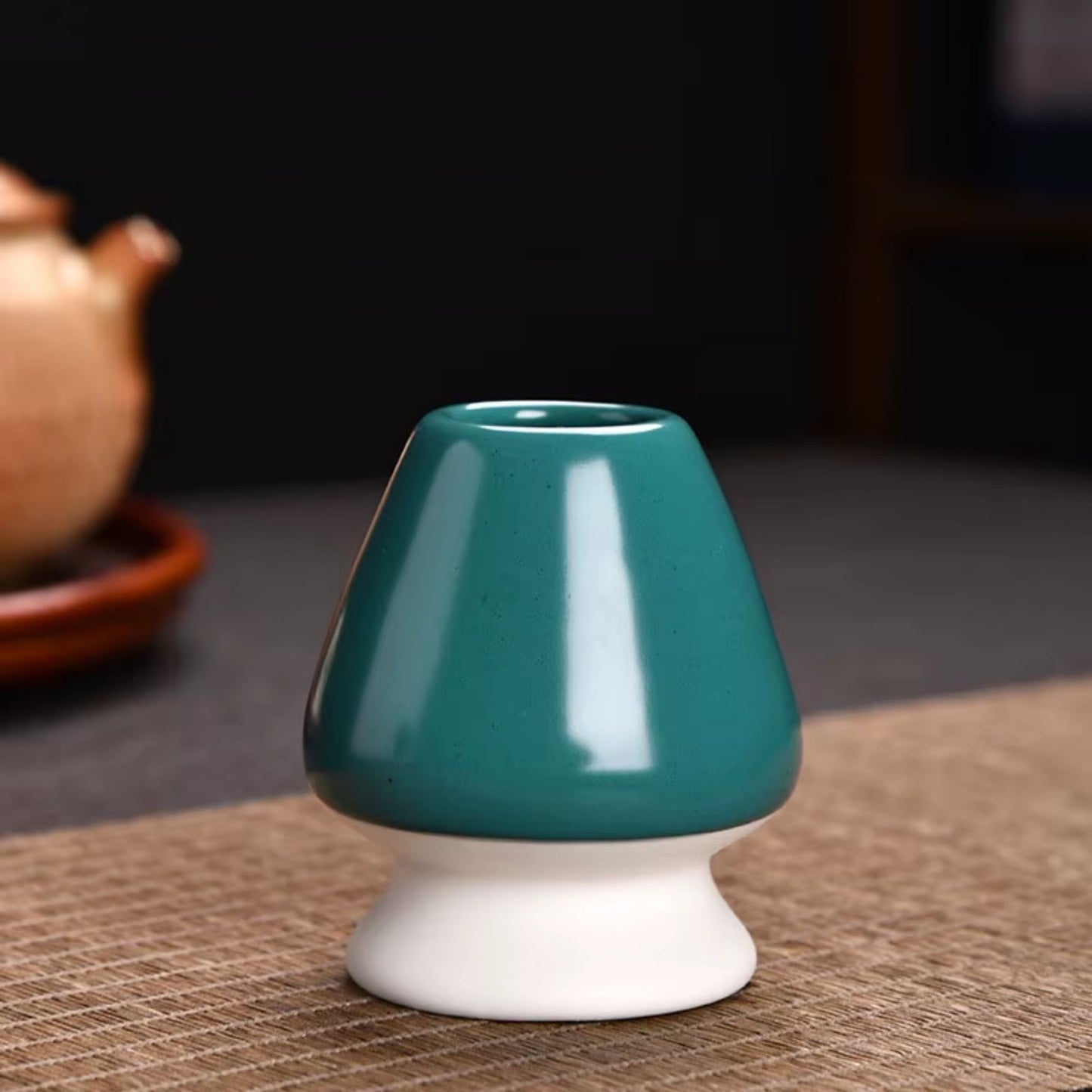 Matcha Besenhalterung aus Keramik – Grün-Weiß | Schwarz-Weiß | Weiß-Creme