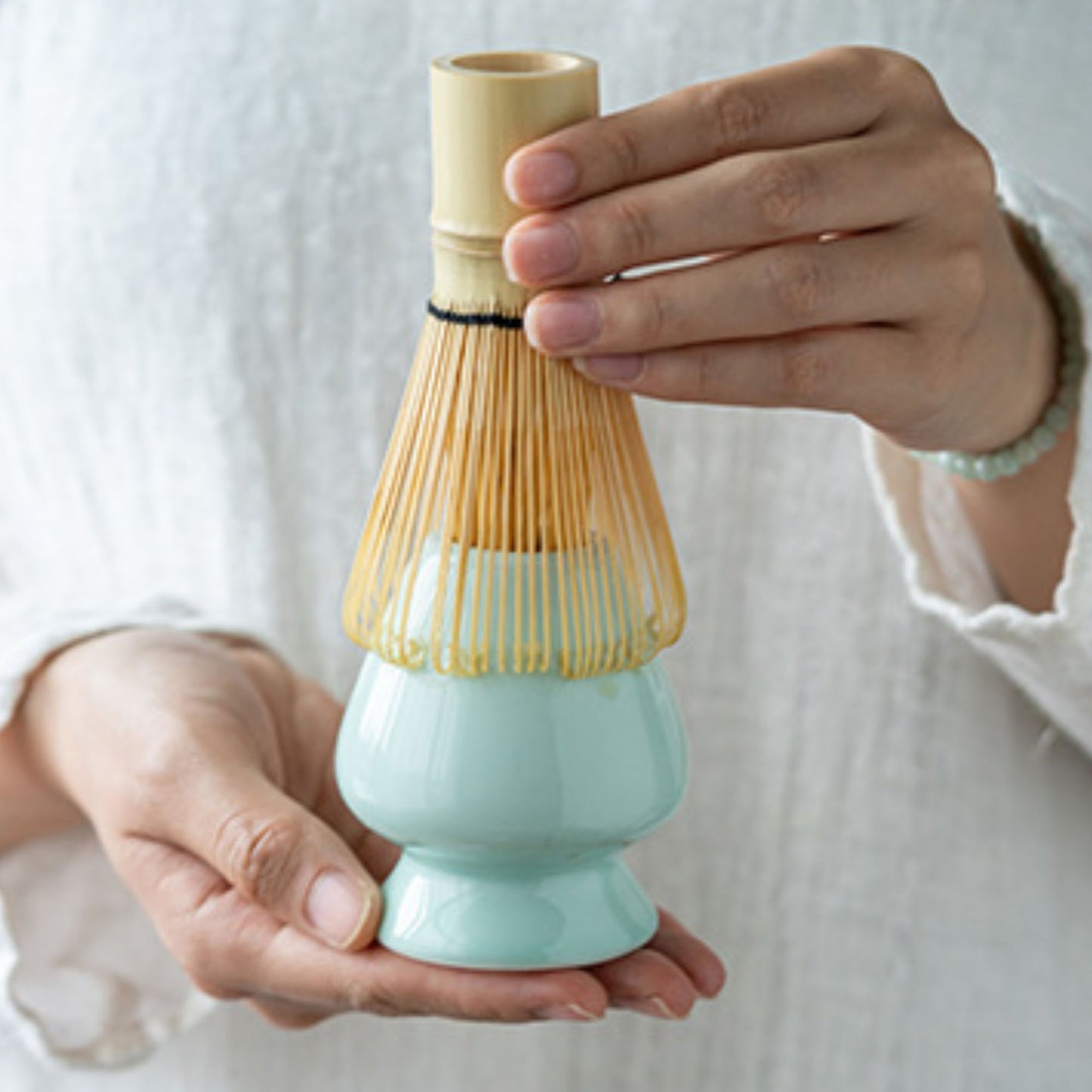 Matcha Besenhalterung aus Keramik – Grün-Weiß | Schwarz-Weiß | Weiß-Creme