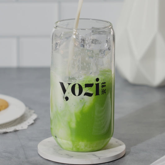 Yozi Premium ceremonial Matcha Pulver, 30g, inkl. Metall Geschenk-Etui, Pestizidfrei Matcha-Tee  aus Japan Kagoshima